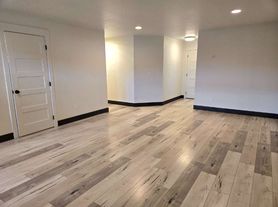 138 Jewel Basin Ct
