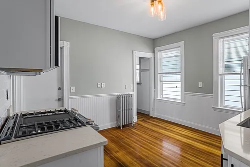 37 Harbor View St #3L Photo 1