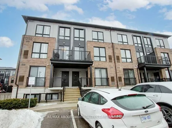 1202 Main St E Unit 203, Milton, ON L9T 9K8