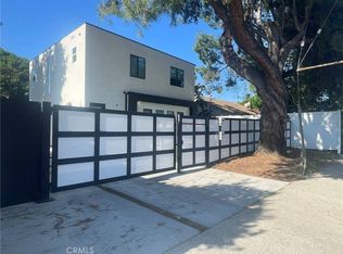 18633 Vanowen St, Reseda, CA 91335