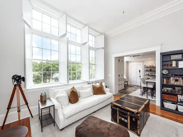 67 Legare St APT 301, Charleston, SC 29401