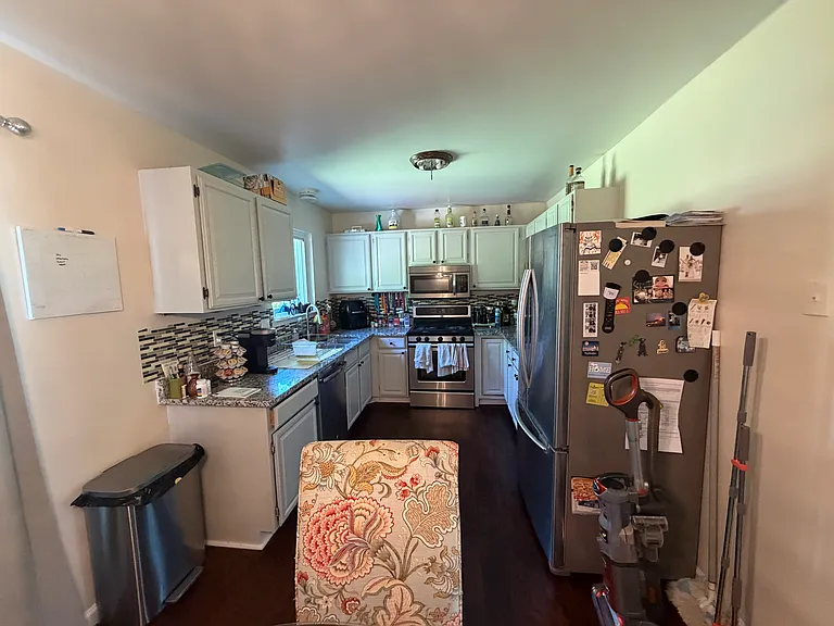 741 Kentucky Dr — Photo 23