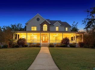 165 Edenshire Dr, Huntsville, AL 35811