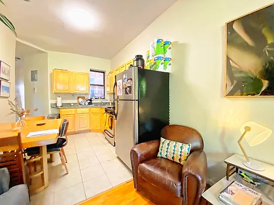 Rented by Douglas Elliman | media 35