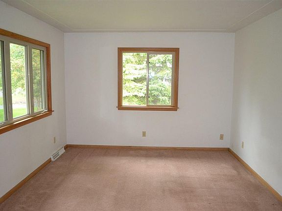 3rd image of 5001 Norwood St