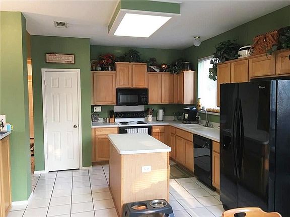 4th image of 3909 Chimney Rock Dr