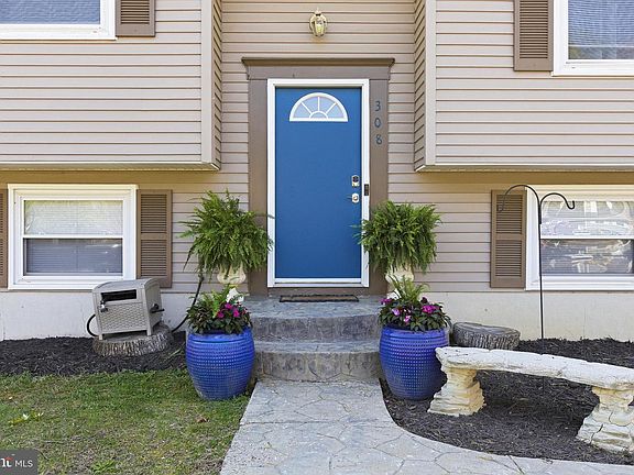 2nd image of 308 Patterson Ave