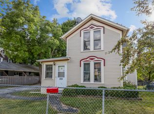 384 Raymond St, Elgin, IL 60120