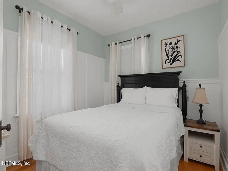 251 Charlotte St #B — Photo 12