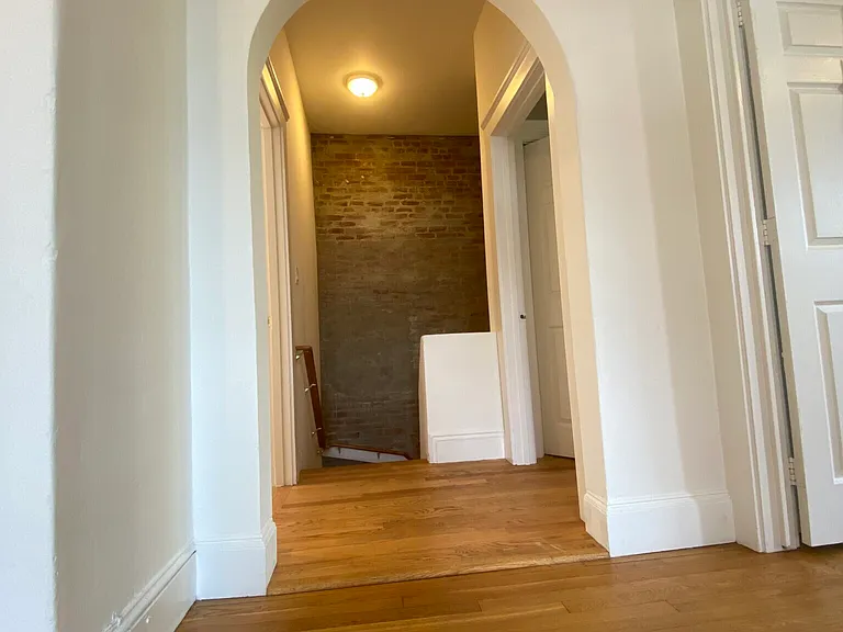 48 Newton St #2 — Photo 34