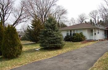 2nd image of 44 Hillcrest Ave