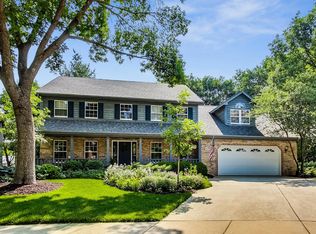 2120 Primrose Ln, Naperville, IL 60565