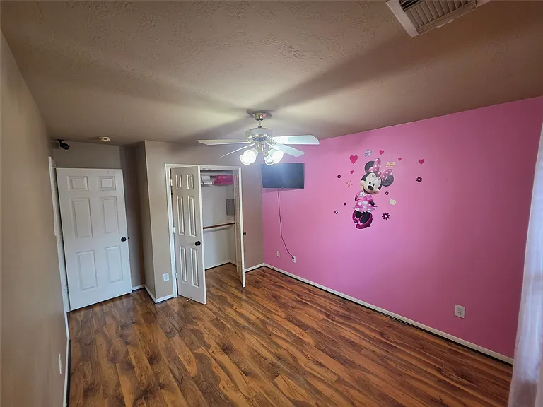 1138 Sussex Trl — Photo 18
