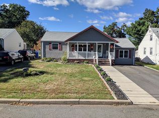 40 W Hill Rd, Colonia, NJ 07067