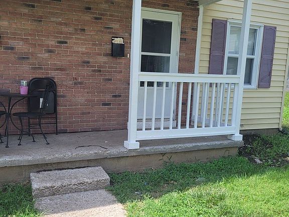 3rd image of 9536 Charlotte St