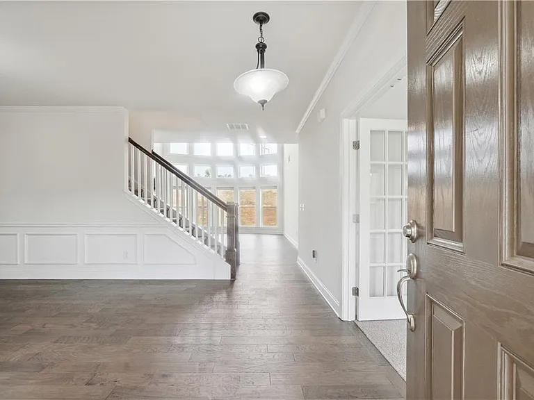 4055 Starwood Dr — Photo 5