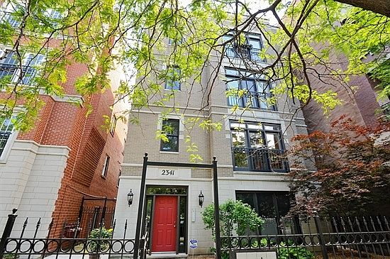 1st image of 2341 W Montrose Ave APT 2