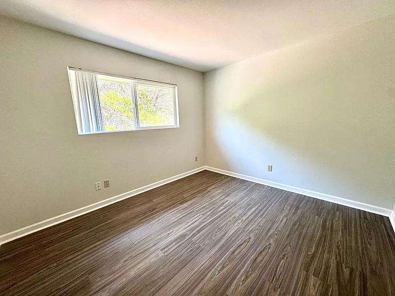 940 Newport Ave SW #1340 — Photo 6