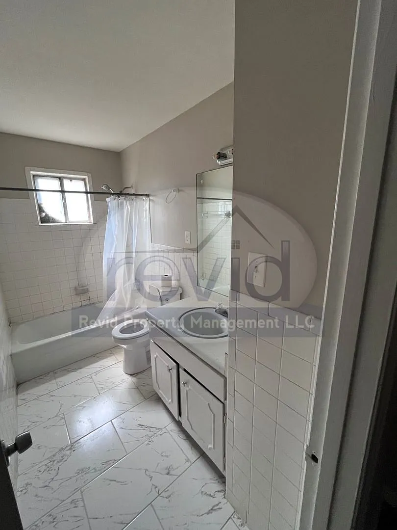 Campbell 3414 — Photo 3