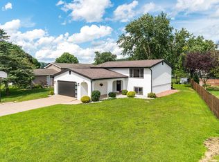 2815 Robin Hood Dr, La Crosse, WI 54601