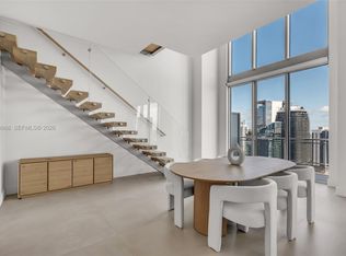 92 SW 3rd St APT 5204, Miami, FL 33130