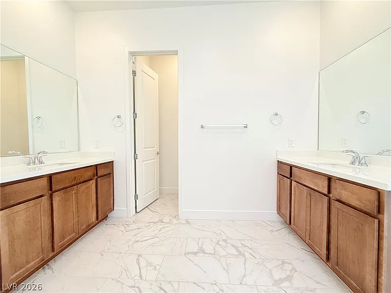 324 Agnew St — Photo 15