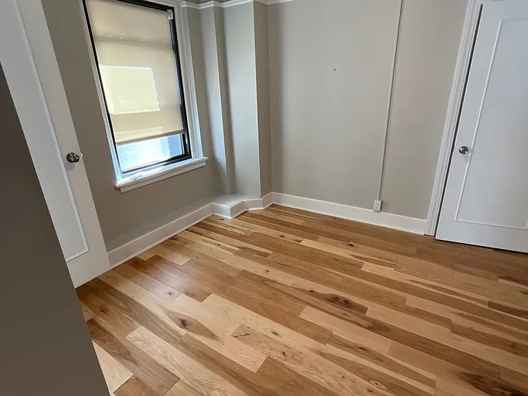 301 Main St — Photo 7