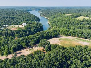 Lake Point Dr, Lowell, AR 72745