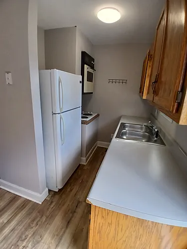 450 Crest Dr SW Photo 1