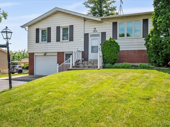 (undisclosed Address), Woodridge, IL 60517