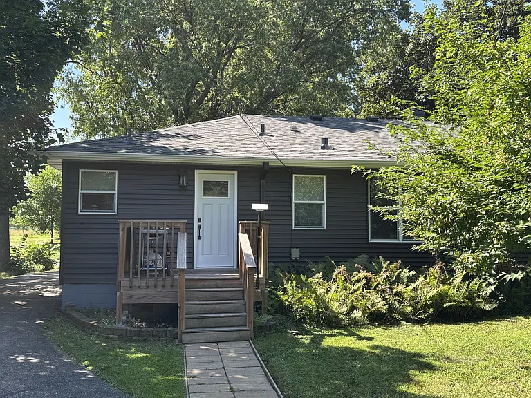 6312 Back Deck & Entry