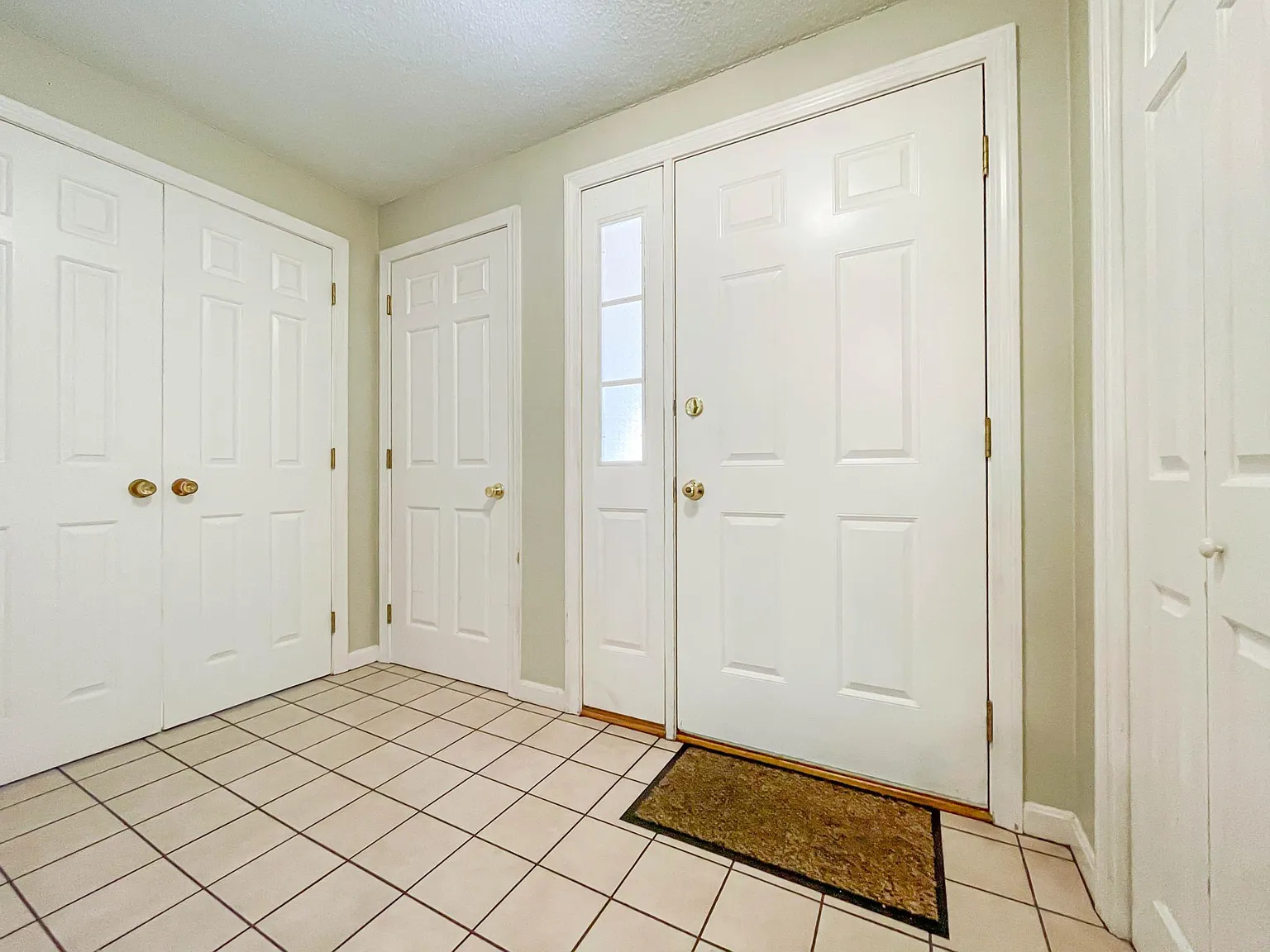 2 bed, 2.5 bath, 1776 sqft, $2,750 — Photo 4