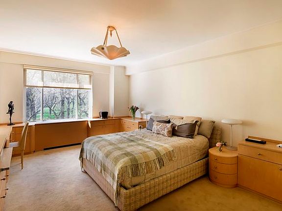 3rd image of 870 5th Ave APT 5A