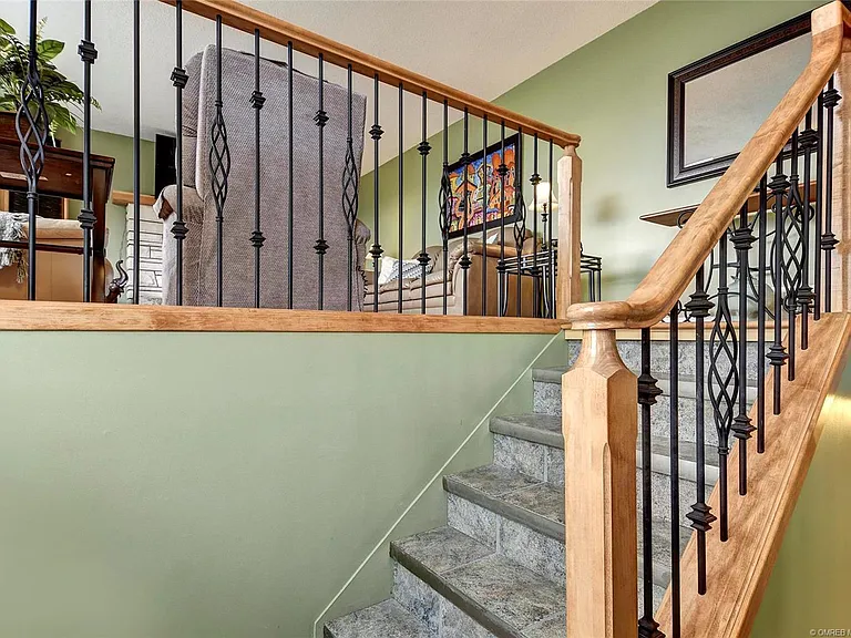 3918 Harding Rd — Photo 15