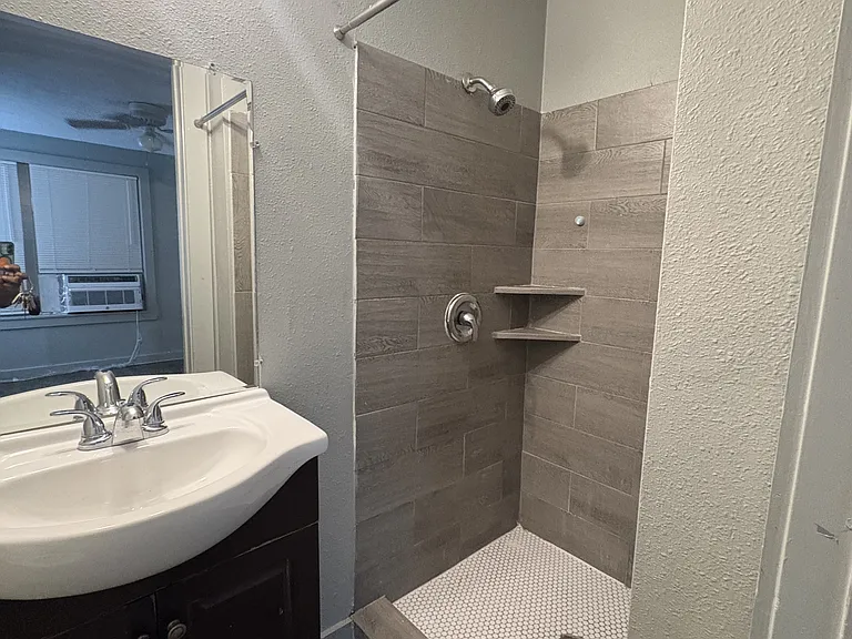 2306 Harlem St — Photo 19