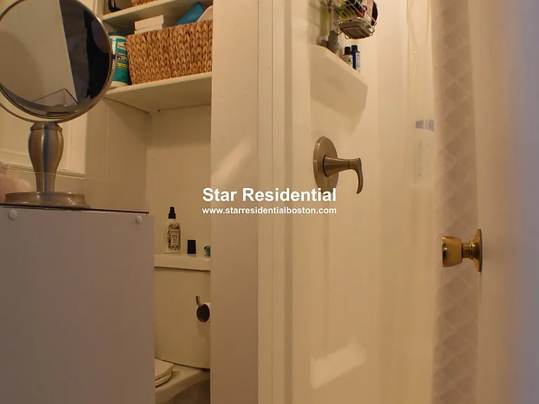 158 Salem St #7 — Photo 17