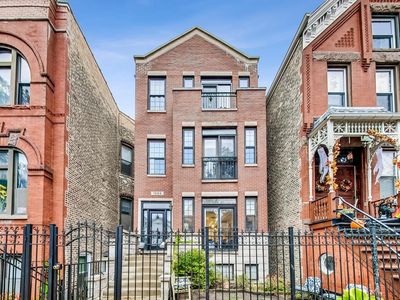 1069 N Marshfield Ave #1, Chicago, IL, 60622