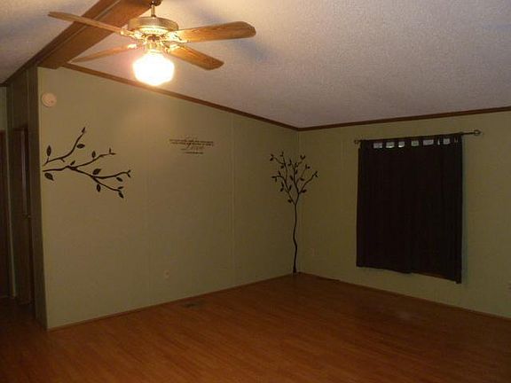 5th image of 15212 Larsen Ave