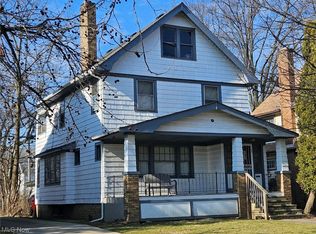 1002 Pembrook Rd, Cleveland Heights, OH 44121