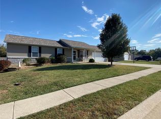 23 Hillsdale Dr, Troy, MO 63379