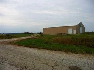 21 Pumpkin Center Dr, Buffalo, MO 65622