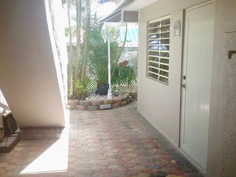 E28 Camino De Begonia Urb Enramada — Photo 10
