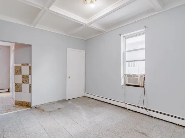 2982 John F Kennedy Boulevard image 2 of 12