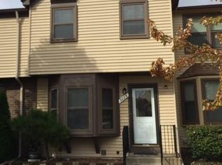 3023 Carly Ct #1, Auburn Hills, MI 48326