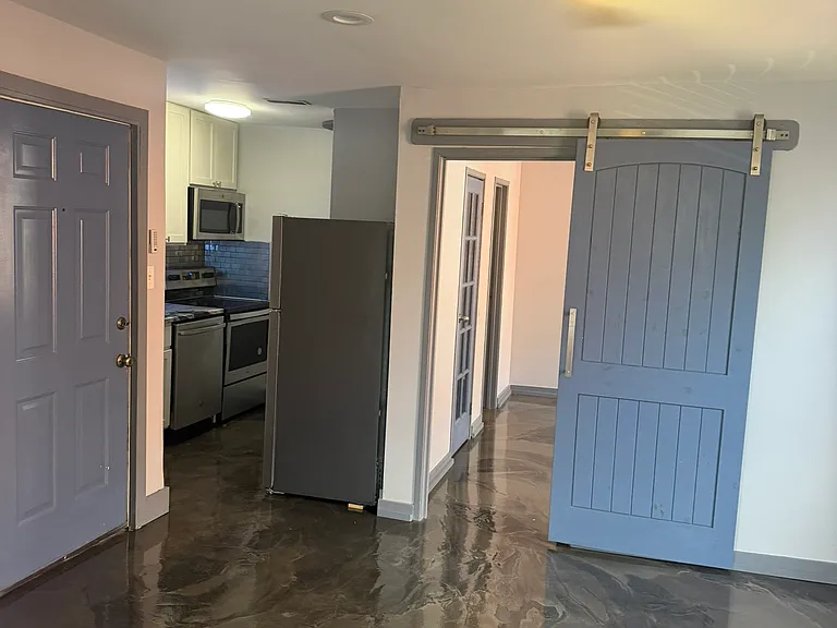 838 Oak St #D — Photo 1