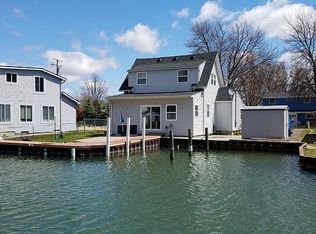 7832 Wagner Ln, Fair Haven, MI