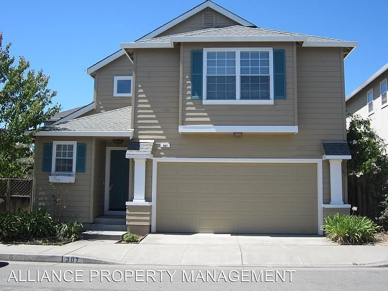 1st image of 307 Vintage Glen Ct