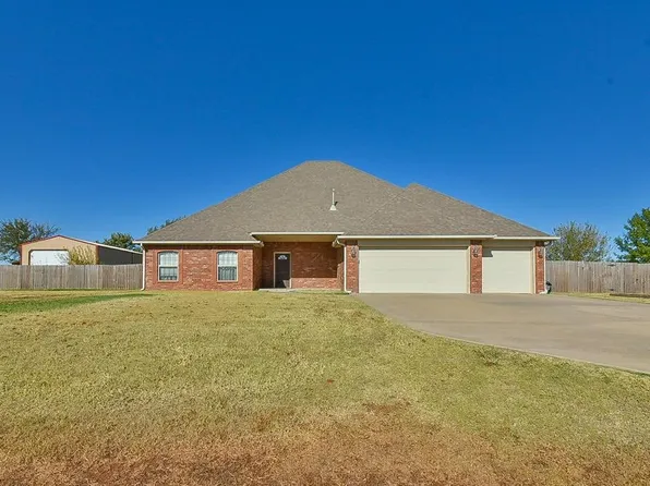 4575 Vista Valley Ln, Edmond, OK 73025
