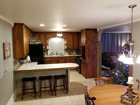 Dining room & Kitchen