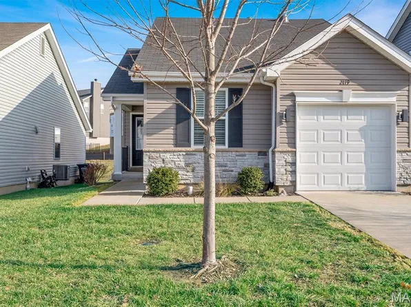 2179 Windswept Farms Dr, Eureka, MO 63025